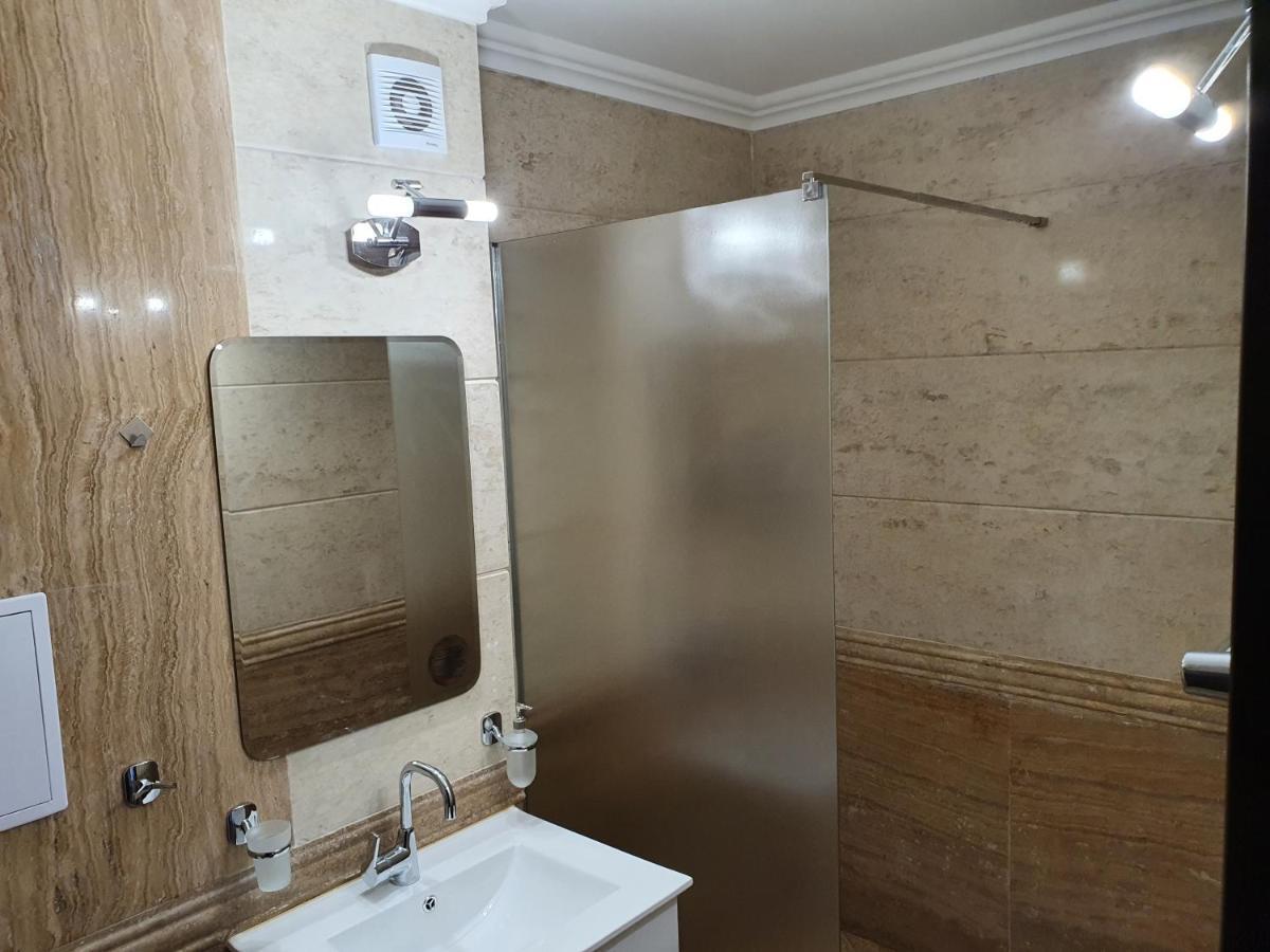 Апартамент За Гости ,,1В-15" Амара Бутик"" Ravda Dış mekan fotoğraf